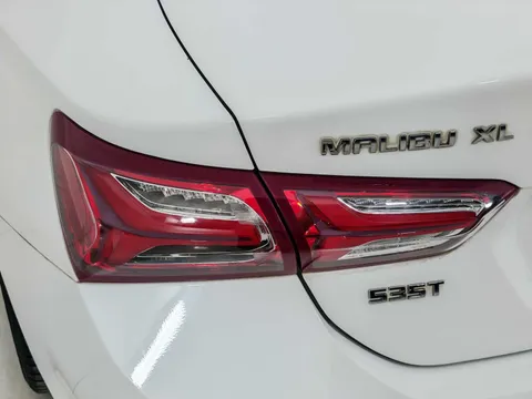 Chevrolet Malibu XL