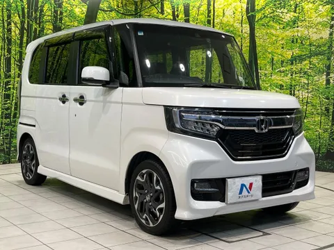 Honda N-BOX Custom