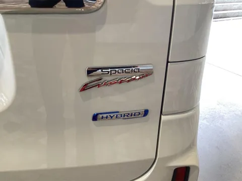 Suzuki Spacia Custom