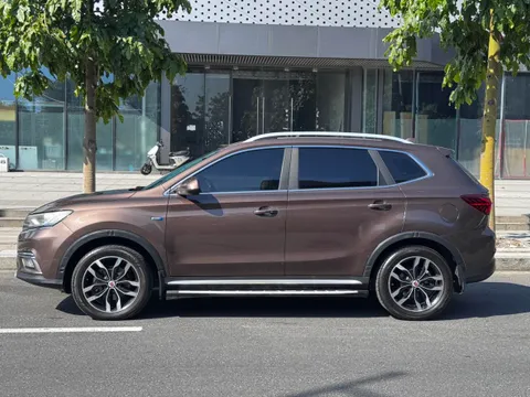 Roewe RX5