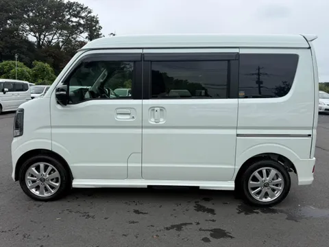 Nissan Clipper Rio