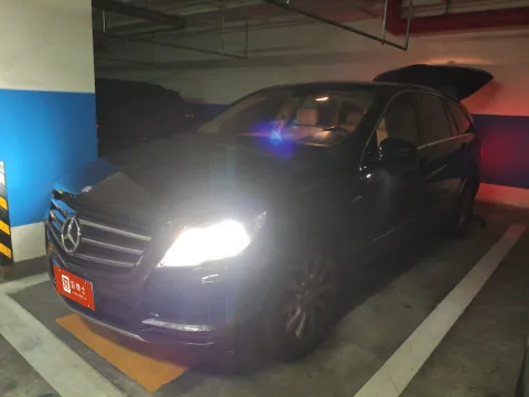 Mercedes-Benz R-Class