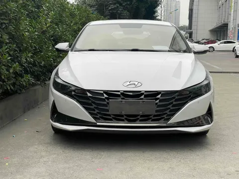 Hyundai Elantra (Avante)