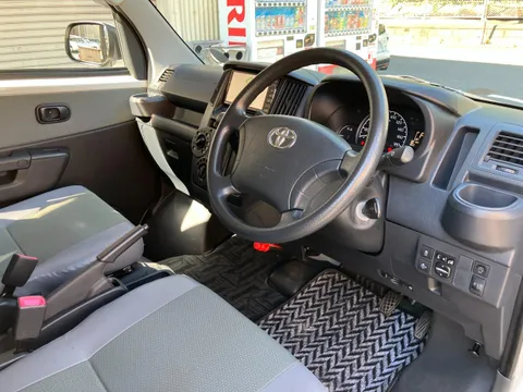 Toyota TownAce Van