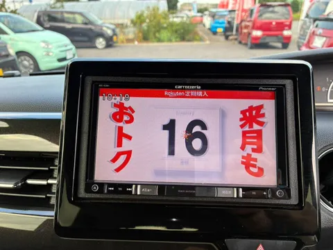 Honda N-BOX Custom