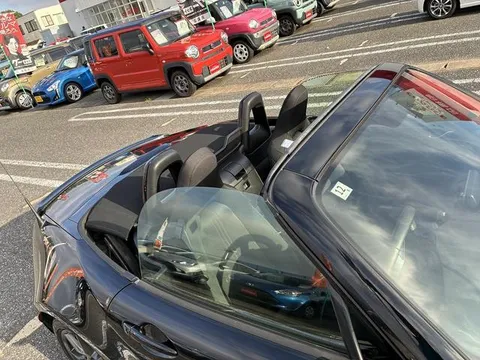 Mazda MX-5 (Roadster)