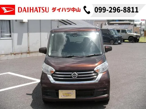 Nissan Dayz Roox