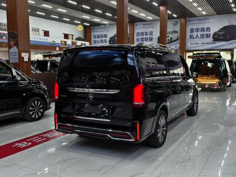 Mercedes-Benz V-Class
