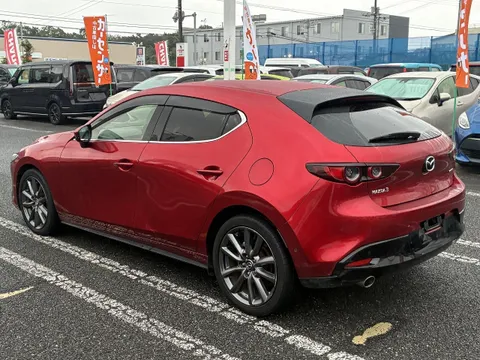 Mazda MAZDA3 Fastback