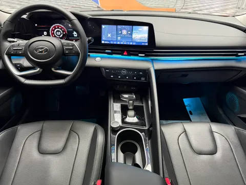 Hyundai Elantra (Avante)