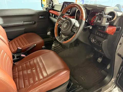 Suzuki Jimny Sierra