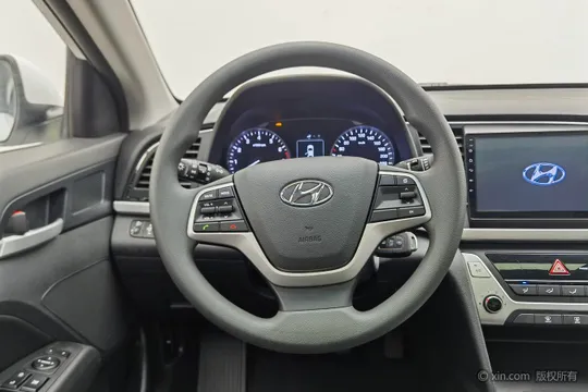 Hyundai Elantra (Avante)