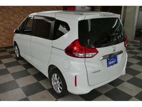 Honda Freed Plus