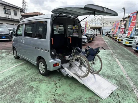 Daihatsu Atrai Wagon