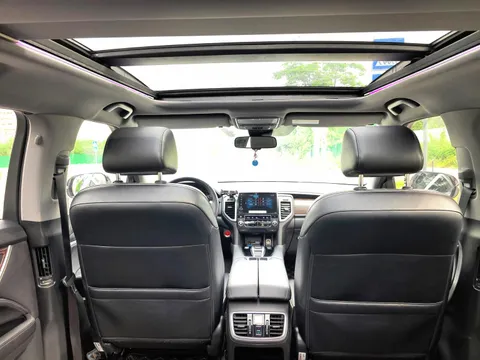 Honda UR-V