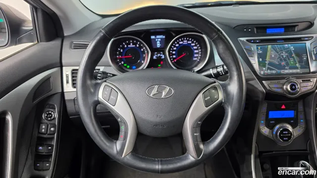 Hyundai Elantra (Avante)
