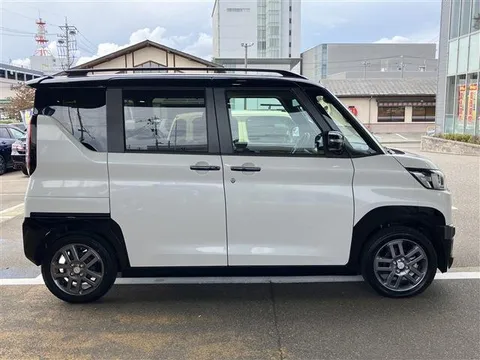 Mitsubishi Delica Mini