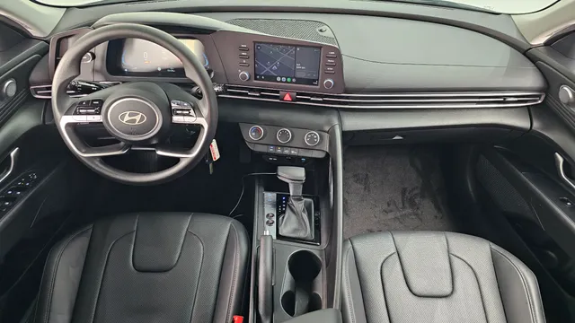 Hyundai Elantra (Avante)