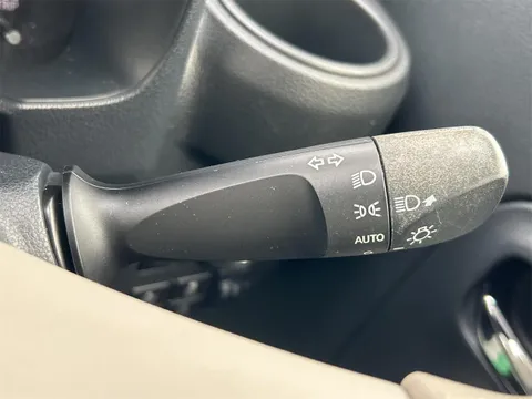 Daihatsu Mira Tocot