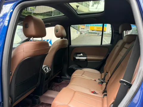 Mercedes-Benz Mercedes-Benz GLB