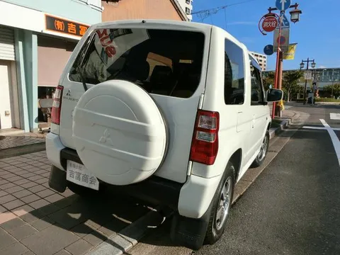 Mitsubishi Pajero Mini