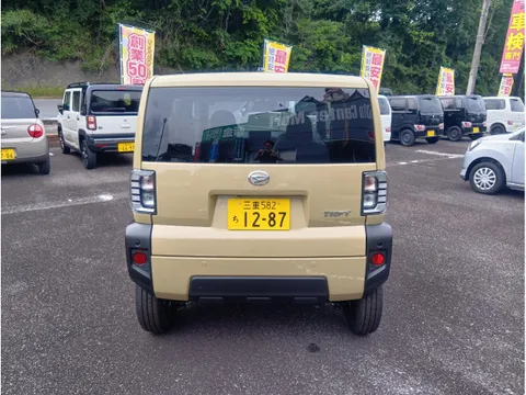 Daihatsu Taft