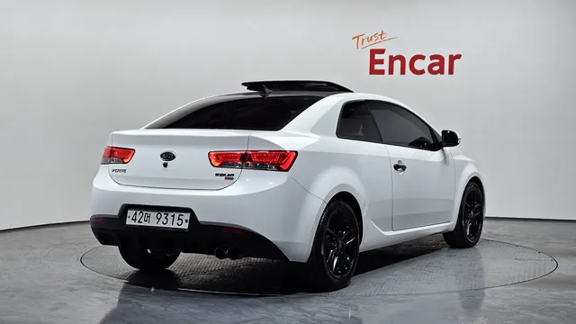 Kia Cerato (Forte)