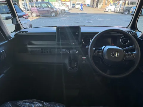 Honda N-BOX Custom