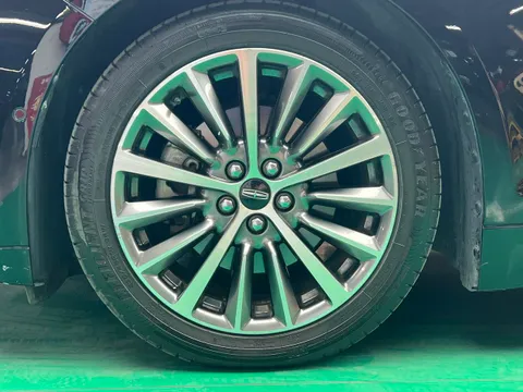 Lincoln MKZ