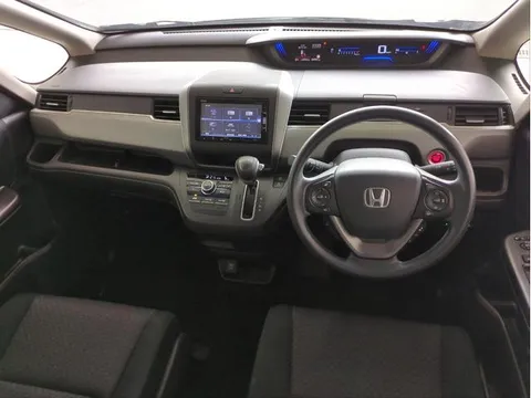 Honda Freed Plus