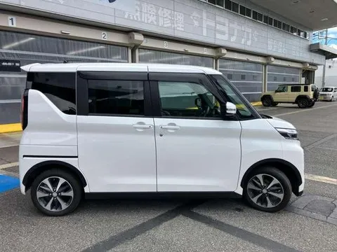 Mitsubishi eK X Space