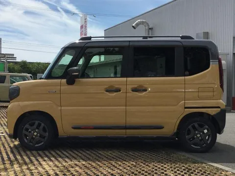Suzuki Spacia Gear