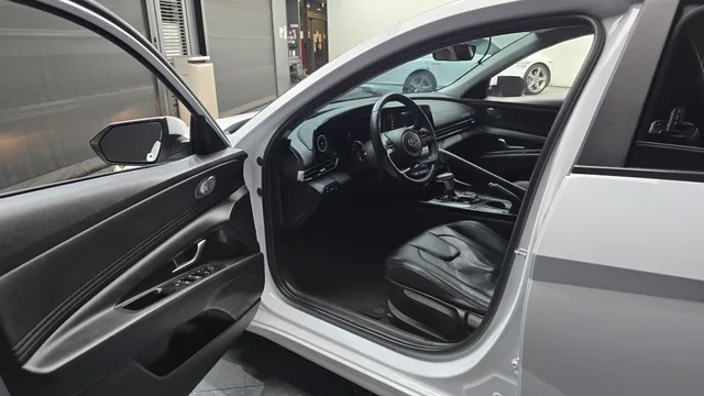 Hyundai Elantra (Avante)