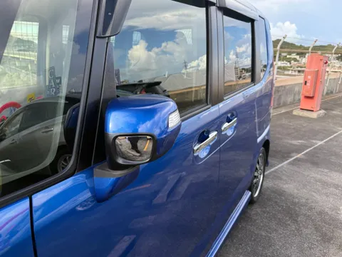 Honda N-BOX Custom