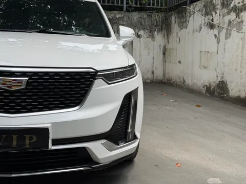 Cadillac XT6