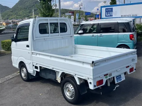 Mazda Scrum Truck