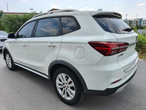 Roewe RX5