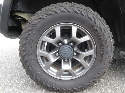 Suzuki Jimny Sierra