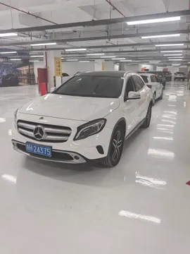 Mercedes-Benz GLA-Class