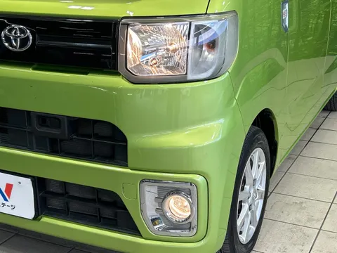 Toyota Pixis Mega
