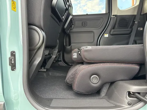 Suzuki Spacia Gear