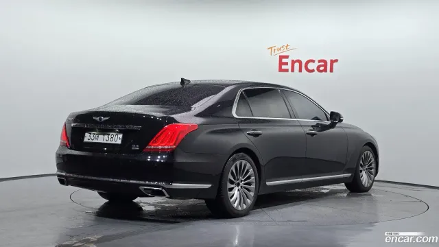 Genesis G90 (EQ900)