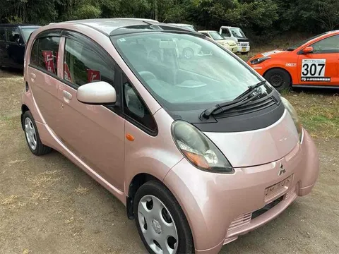 Mitsubishi I