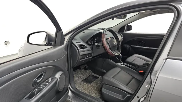 Renault SM3