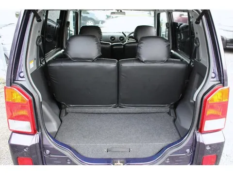 Daihatsu Naked