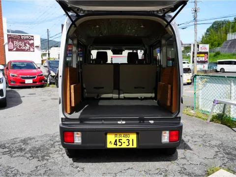 Mitsubishi Minicab Van