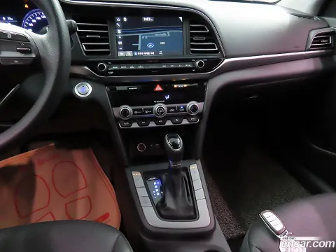 Hyundai Elantra (Avante)