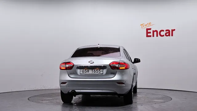 Renault SM3
