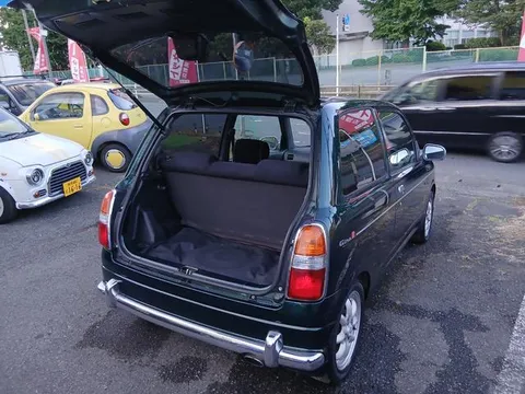 Daihatsu Mira Gino