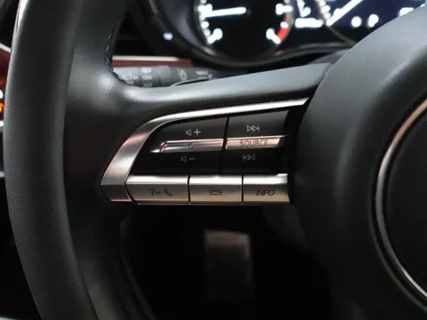 Mazda MAZDA3 Fastback